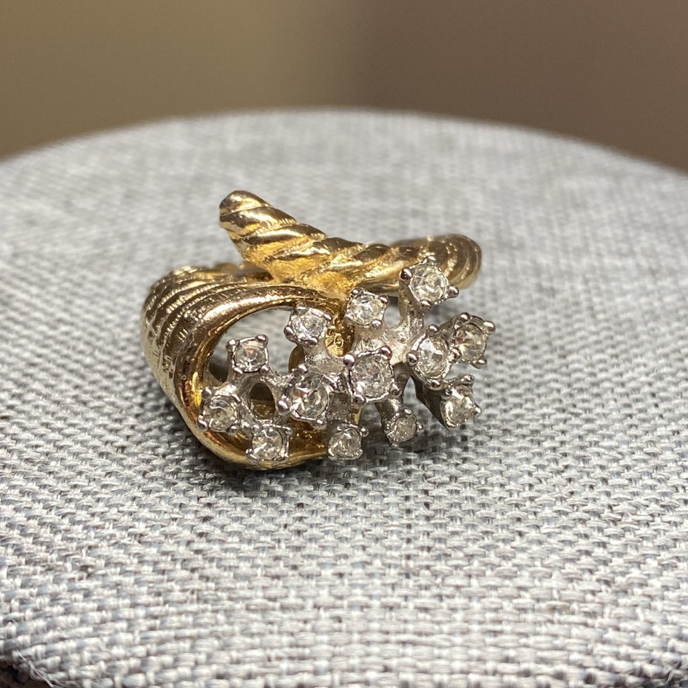 Vintage Gold Tone Faux Diamond  Cocktail Ring (6-7)
